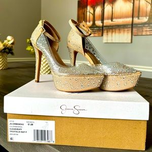 Rhinestone heels 💎